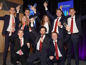 Prix 2019 - L'équipe de HEC Lausanne remporte la finale EMEA du CFA Institute Research Challenge
